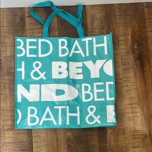 Bed Bath & Beyond Blue and White bag